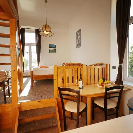 Appartamento U Jezera Frymburk